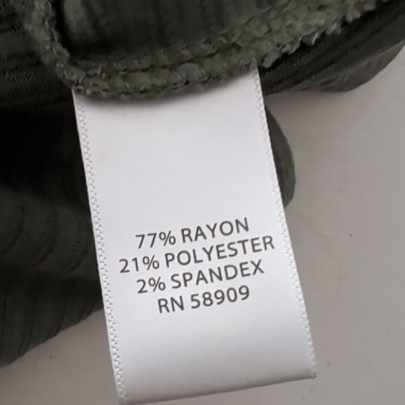 Westbound Sage Button Sleeve Tunic - Picture 6 of 6